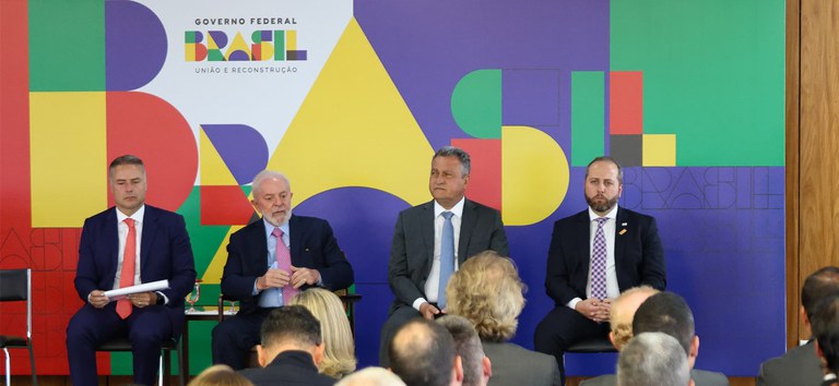 Participação na Concessão de Rodovias no Paraná